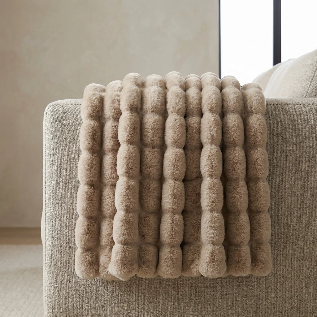 Bubble Faux Fur Throw Blanket – 160x200cm