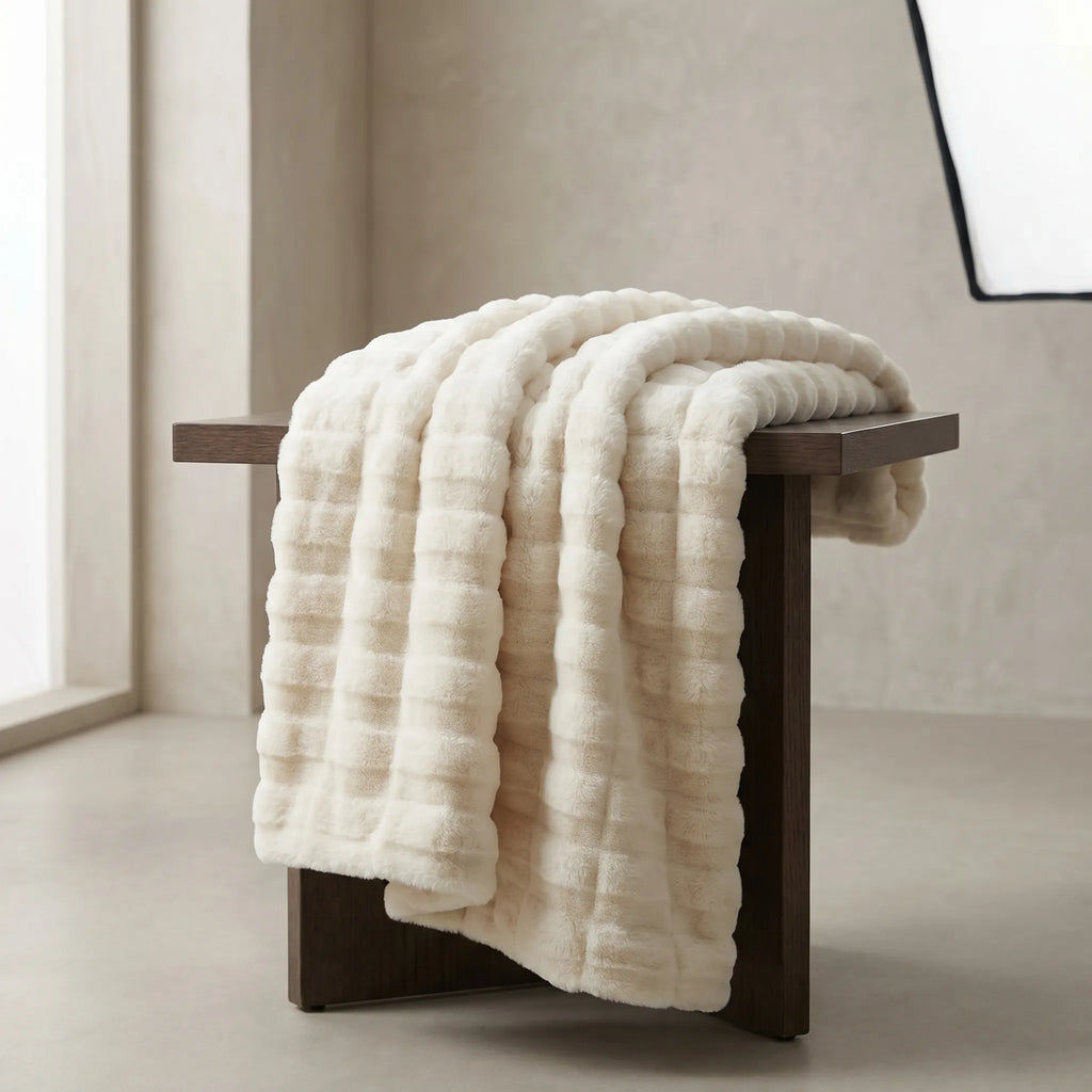 Ribbed Faux Fur Throw Blanket – 160x200cm